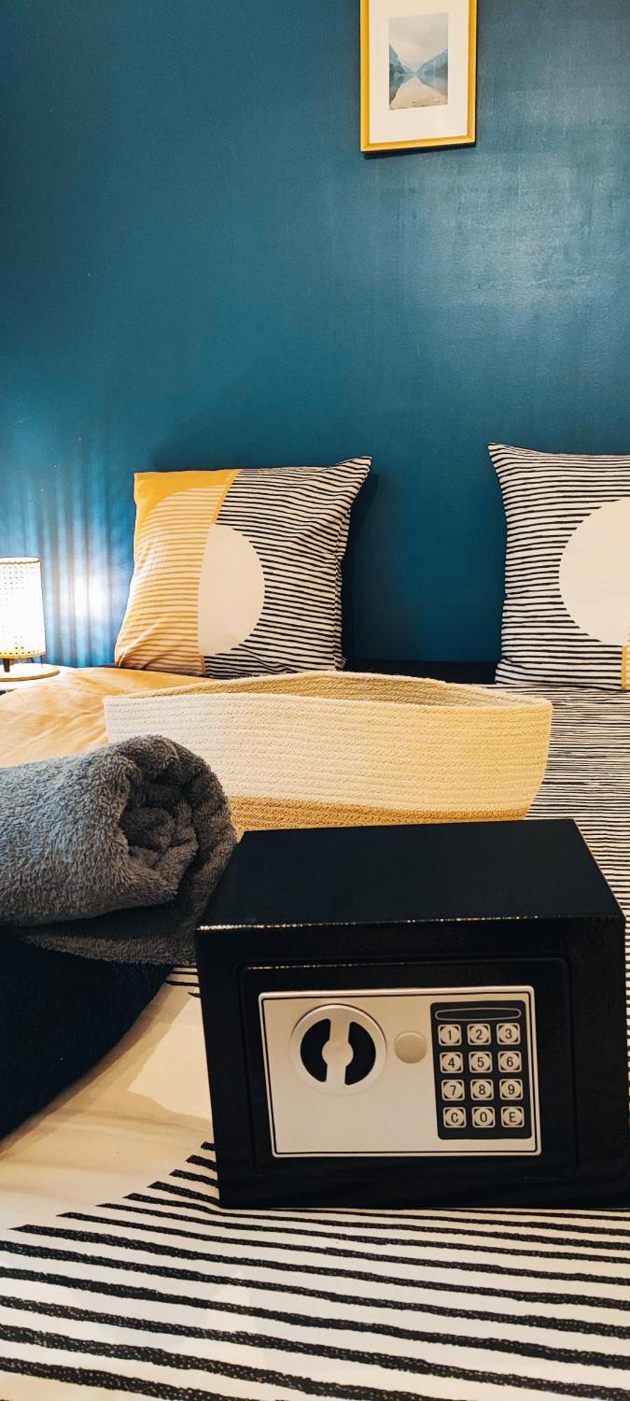 Appartement-Paris-Disney-Terrasse-Jardin-Parking Vaires-sur-Marne Стая снимка